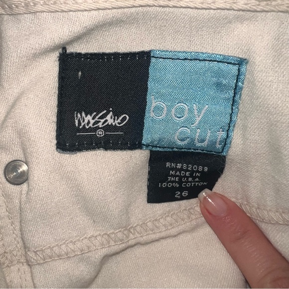 Massimo Boy Cut Shorts - Picture 3 of 3
